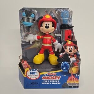 Disney Junior Fire Rescue Mickey Mouse Articulated 6-inch Figure & Accessories